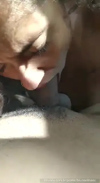 Sexo Bruna Oliveira mamando forte na rola grande do namorado 3