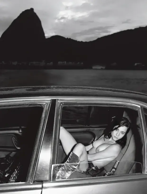 Alessandra Negrini Nua e Pelada na PlayBoy