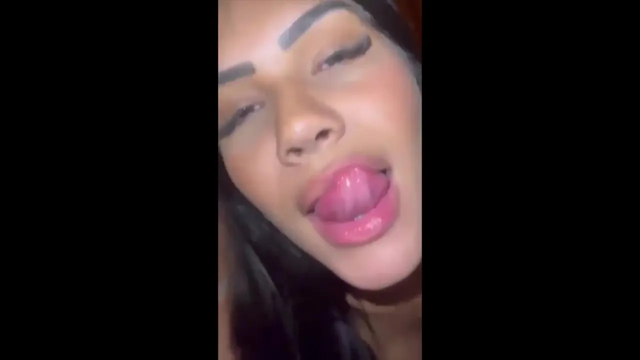 Ayarla Souza erome pagando boquete masturbando a bucetinha 4